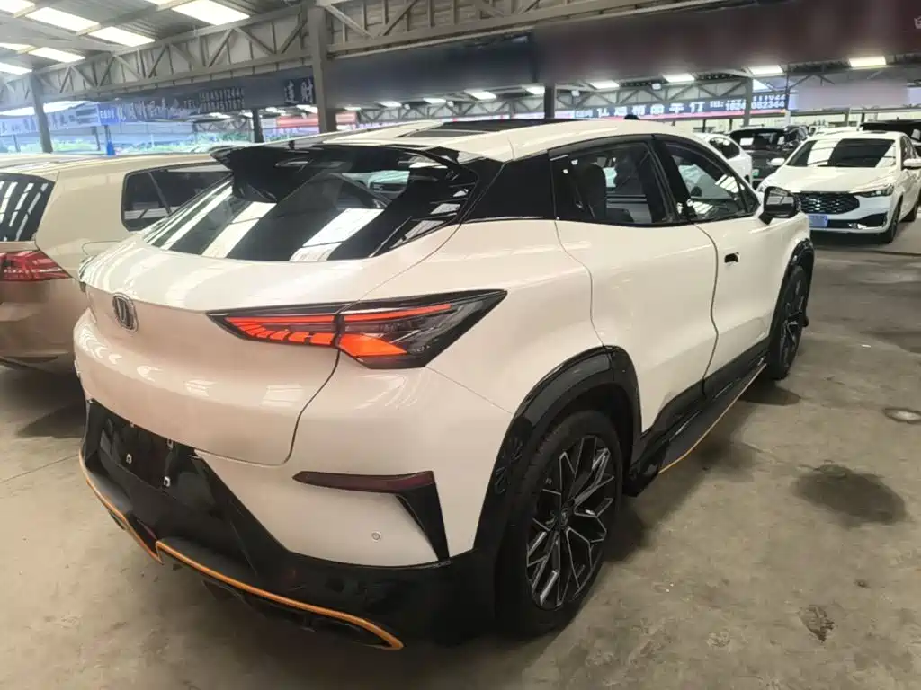 Changan UNI-T 1.5 T Distinguished