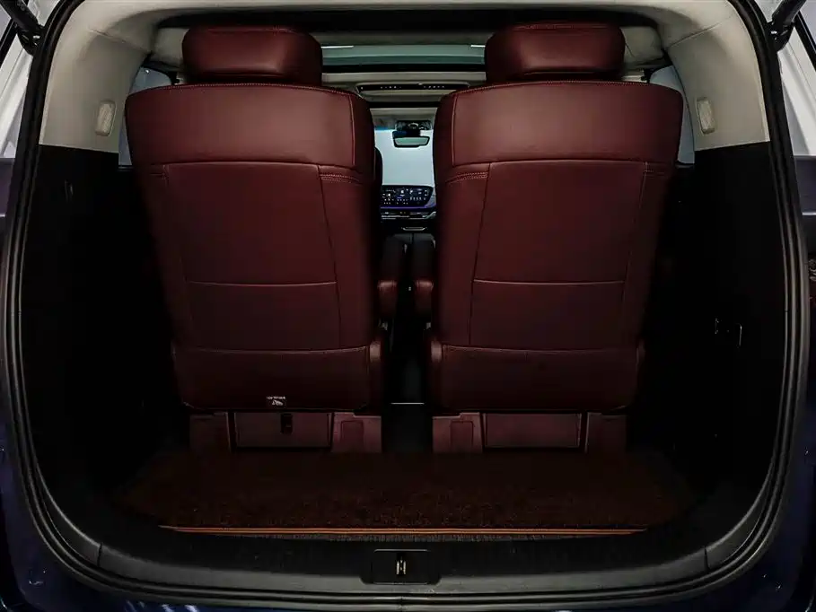 Century 2.0 T 6-seat Heritage