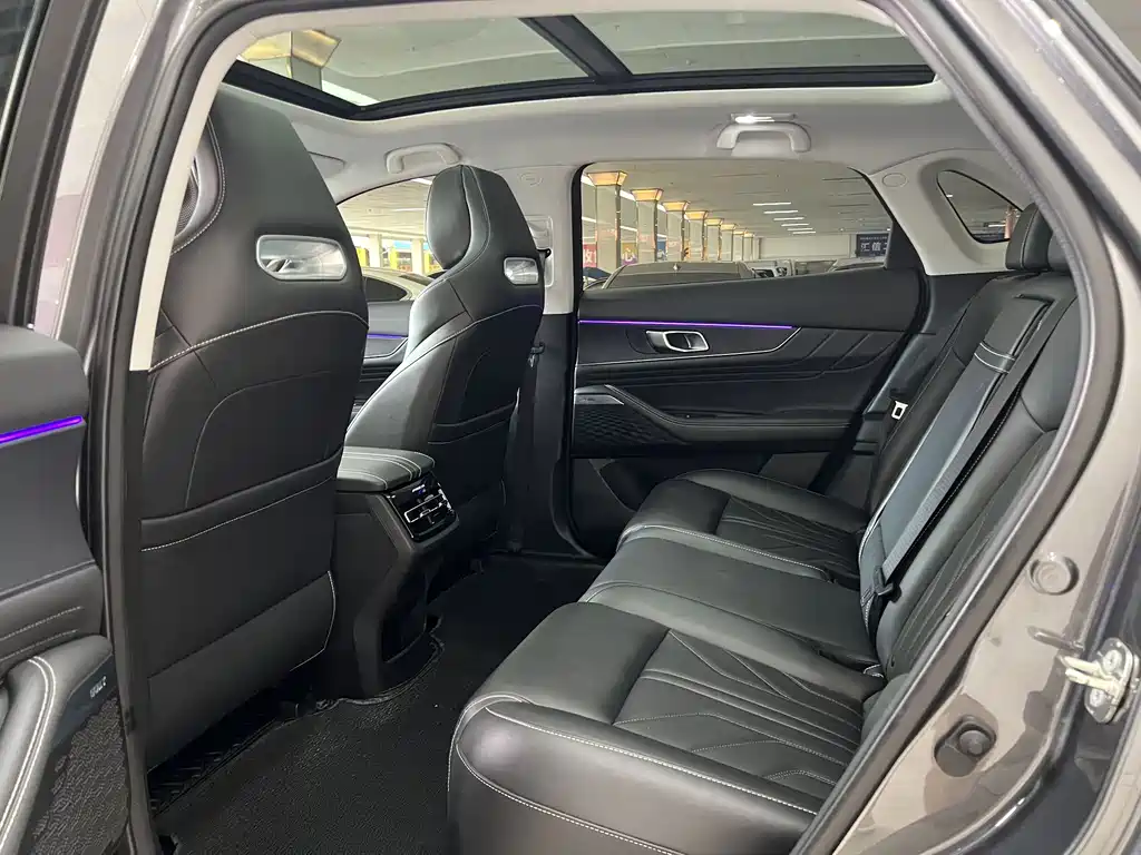 Changan UNI-K 2.0 T 2 WD Joy