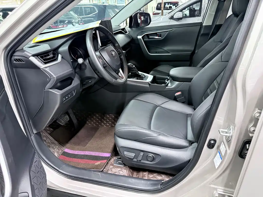 Wildlander 2.0 L CVT 4 WD Tech