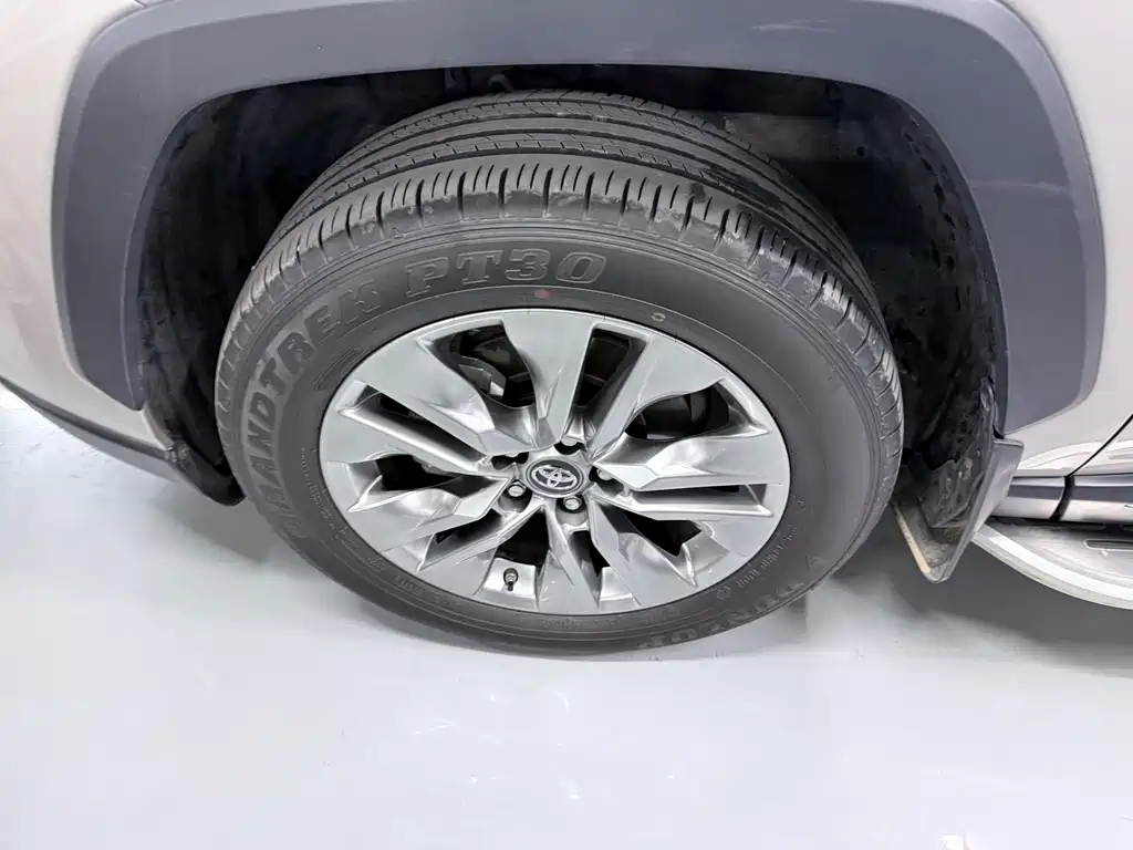Wildlander 2.0 L CVT 4 WD Tech