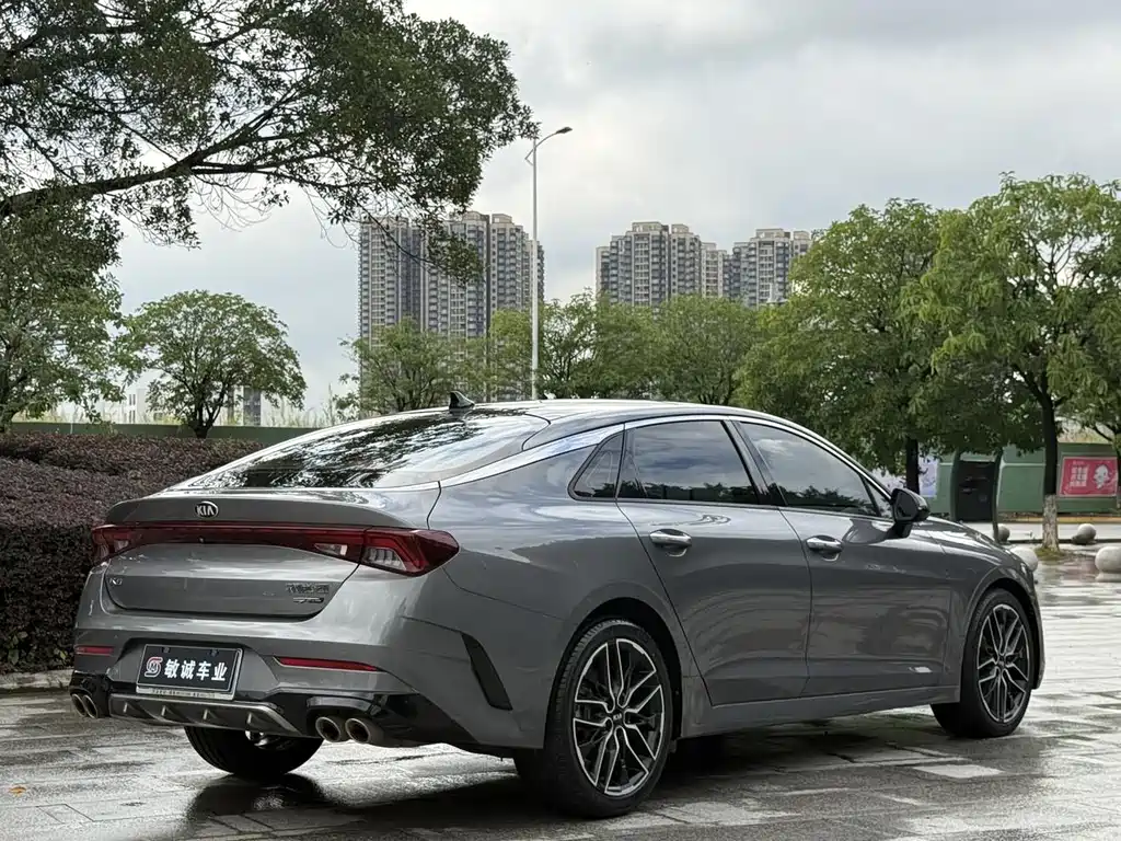 Kia K5 380 T GT-Line Flagship