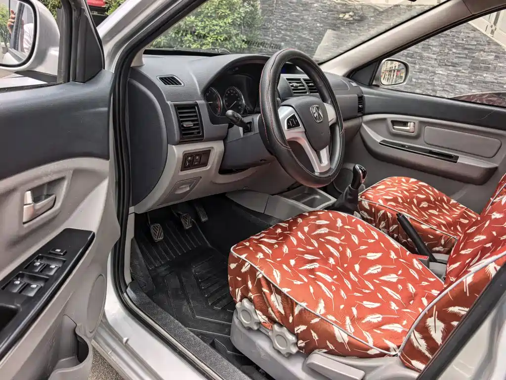 BAIC Weiwang M20 1.5 L Comfort BJ415 B