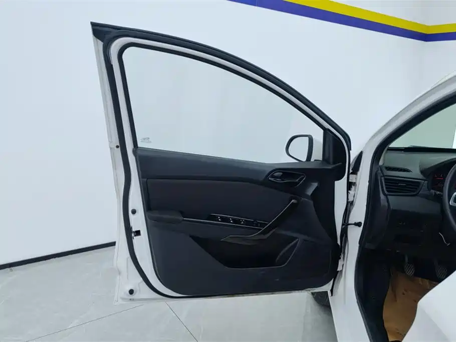 Baojun 310 1.2 L Manual Comfort
