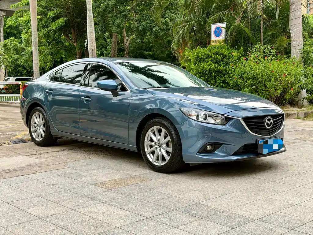 Atenza 2.0 L Blue Sky Luxury