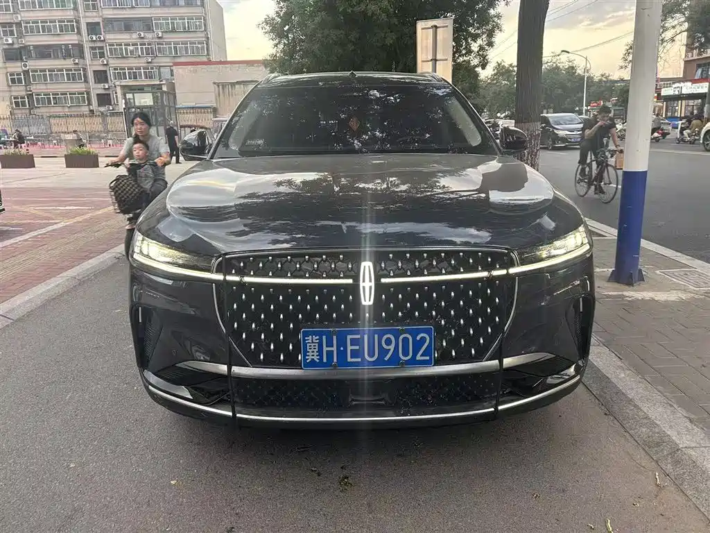 Nautilus 2.0 T 4 WD Comfort Supreme