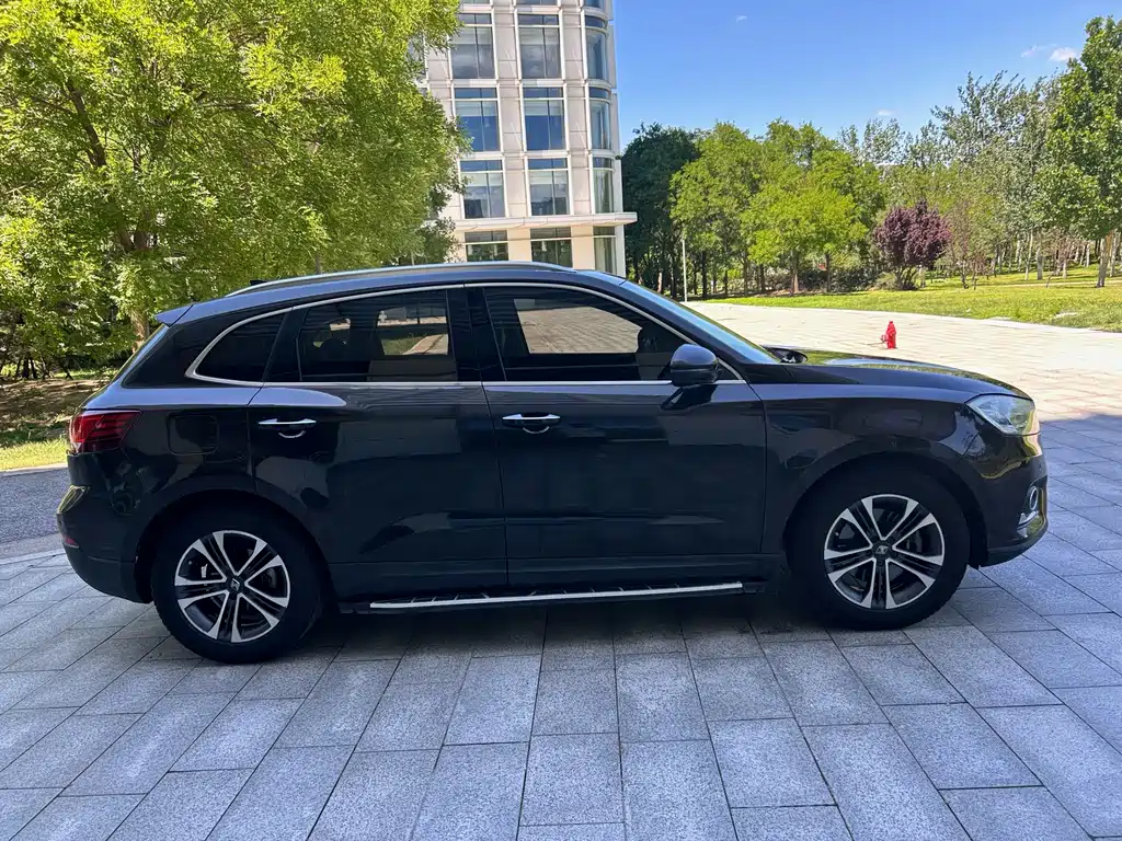 Borgward BX7 28 T 4 WD Flagship 5-seat