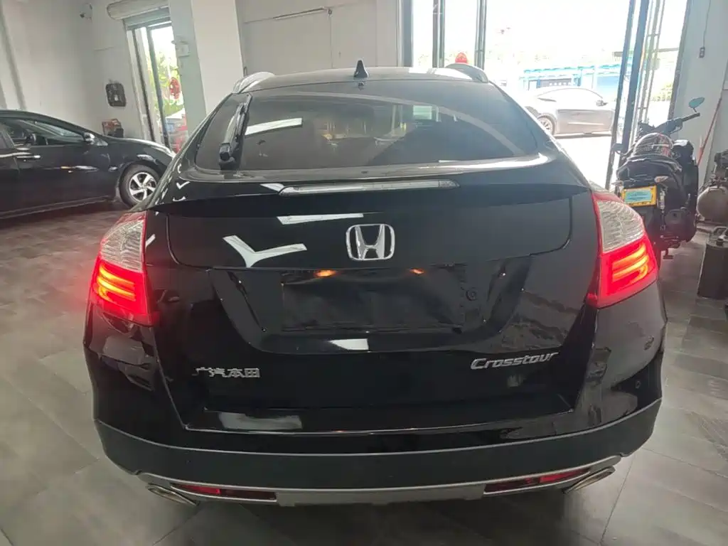 Crosstour 2.4 L Luxury