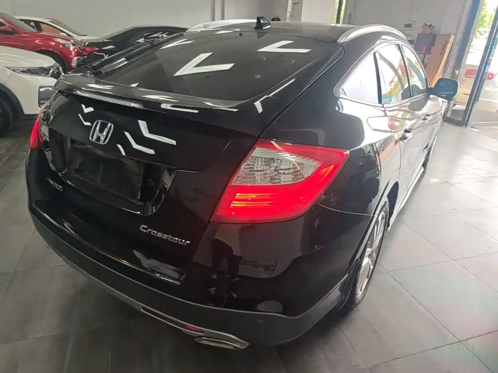Crosstour 2.4 L Luxury