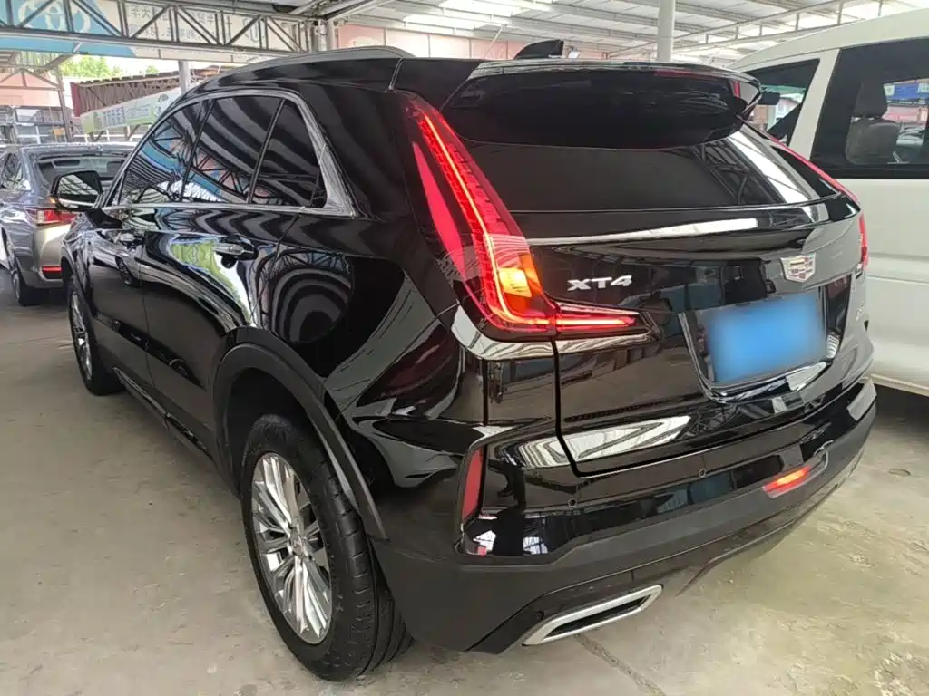 Cadillac XT4 28 T 2 WD Luxury
