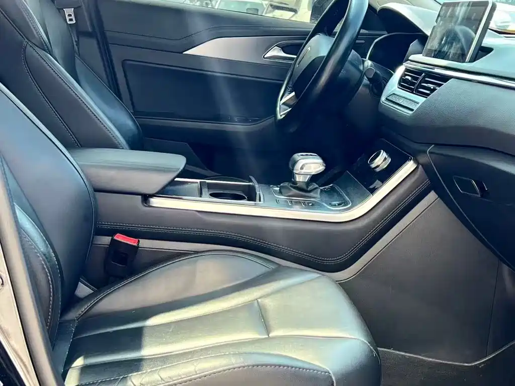 Hongqi H5 Classic Facelift 1.8 T Auto Connected Flagship Enjoyment