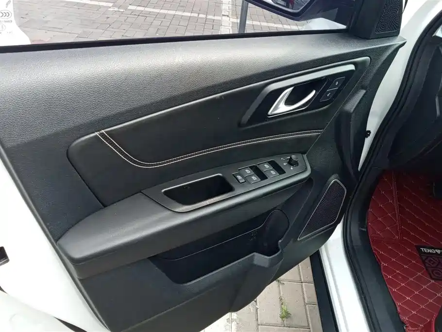 Besturn X40 奔腾X40 2019款 1.6 L 自动豪华型 国VI