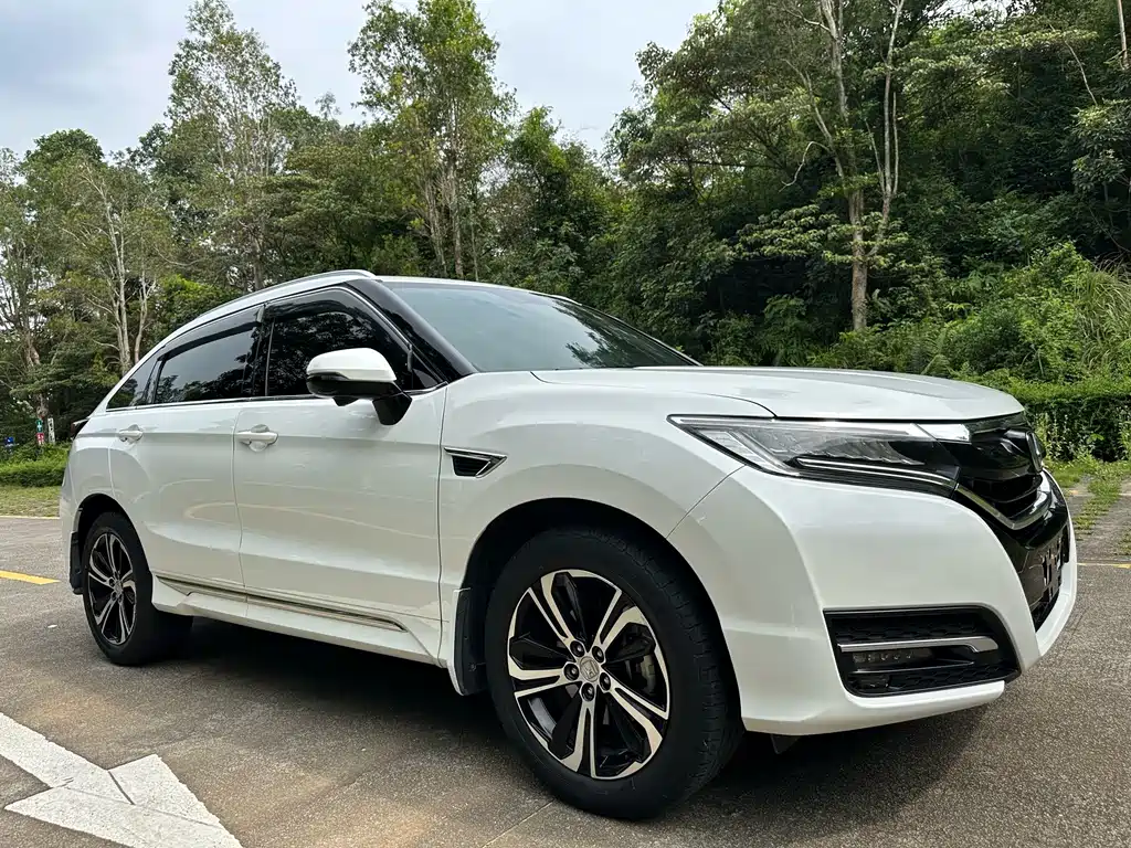 Honda UR-V 370 TURBO 4 WD Premium CN-V