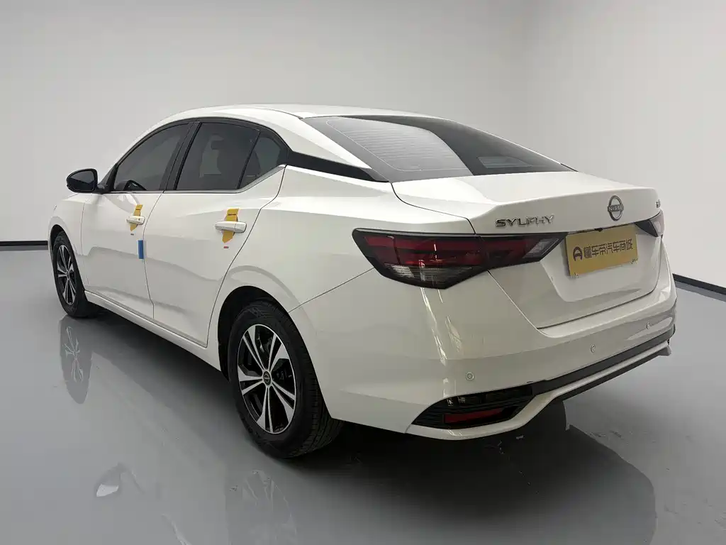 Sylphy 1.6 L CVT Joy