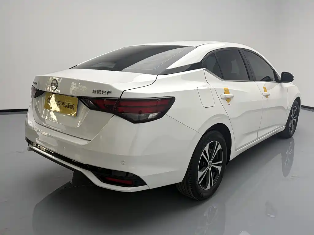Sylphy 1.6 L CVT Joy