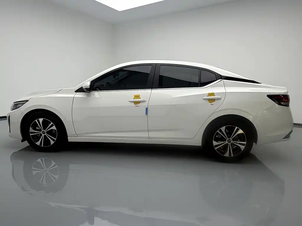 Sylphy 1.6 L CVT Joy