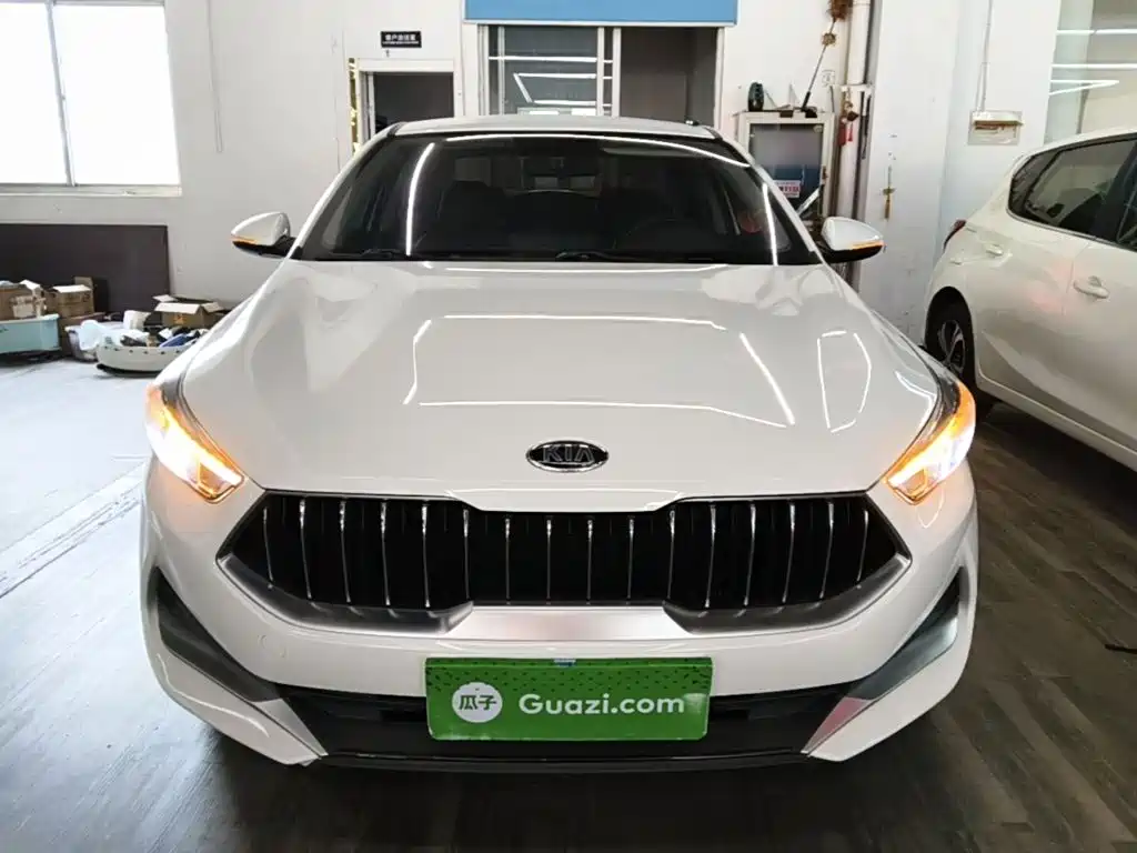 Kia K3 1.5 L CVT New Sharp
