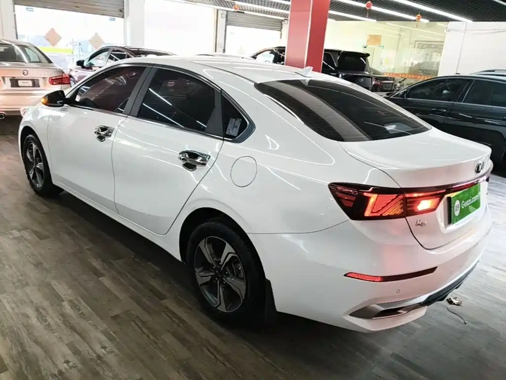 Kia K3 1.5 L CVT New Sharp