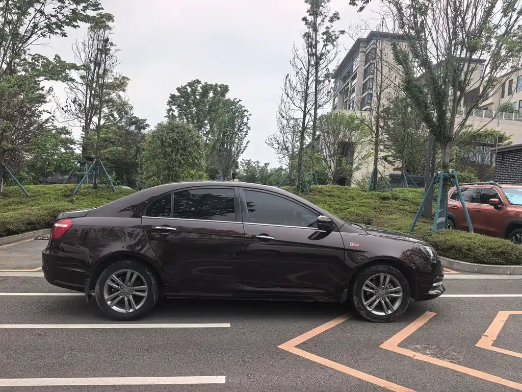 Emgrand Sedan Million 1.5 L CVT Upward