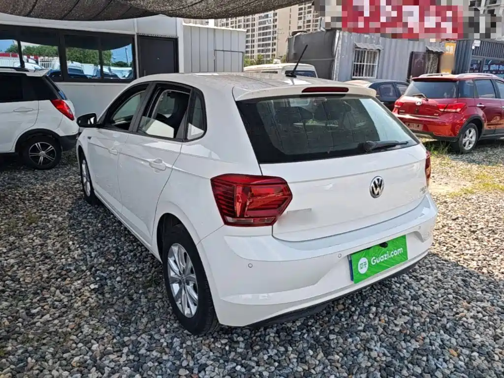 Polo Plus 1.5 L Auto Colorful Tech