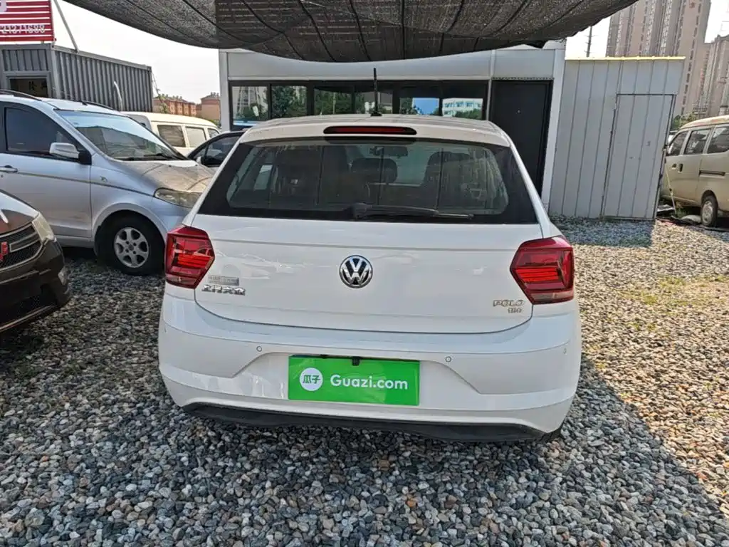 Polo Plus 1.5 L Auto Colorful Tech