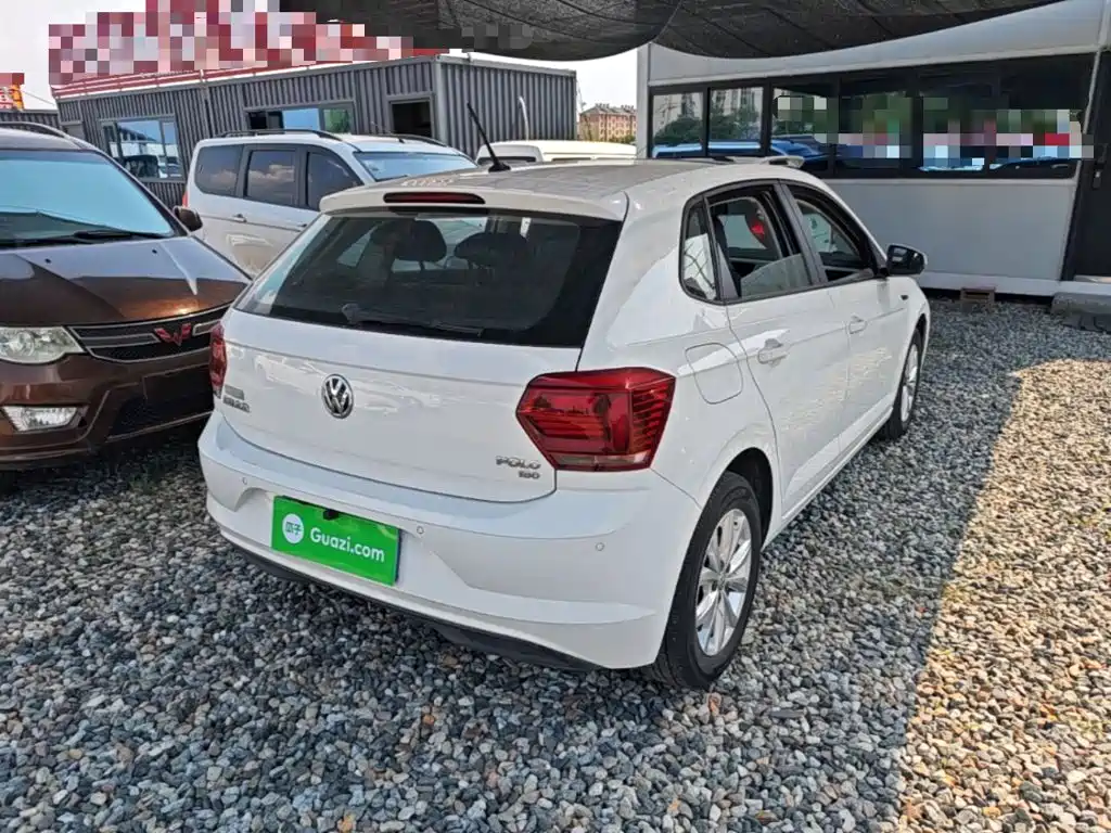 Polo Plus 1.5 L Auto Colorful Tech