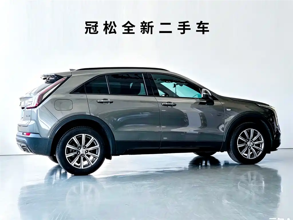 Cadillac XT4 28 T 2 WD Luxury Sport