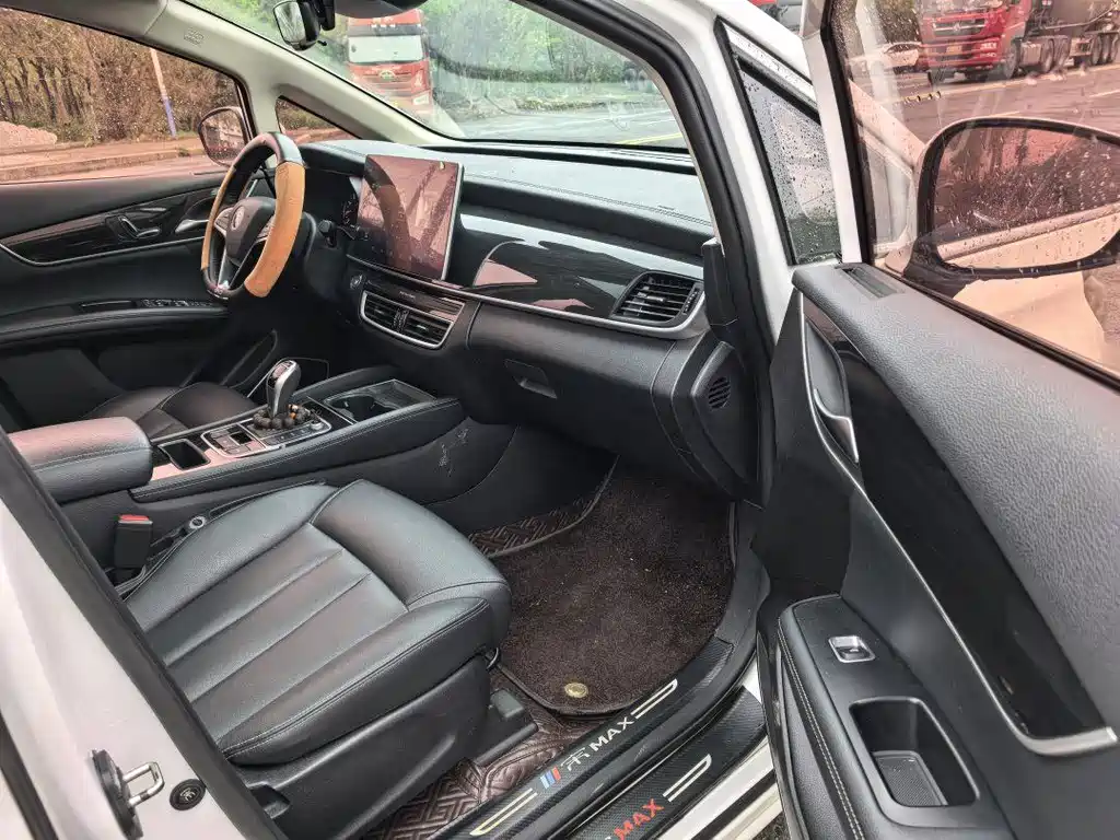 Song MAX 1.5 T Auto Connected Wise Shine 6-seat CN-VI