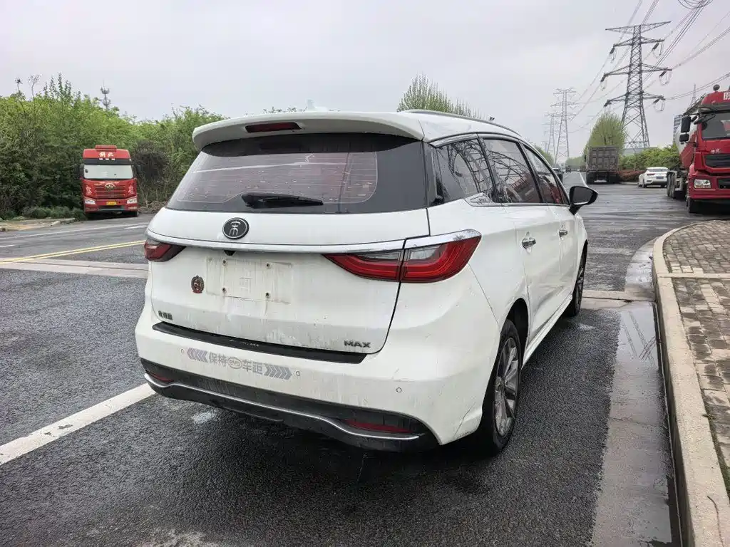 Song MAX 1.5 T Auto Connected Wise Shine 6-seat CN-VI