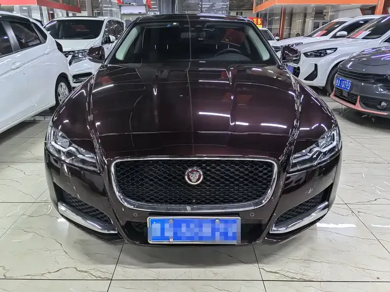 Jaguar XFL XFL 2.0 T P250 2 WD Luxury