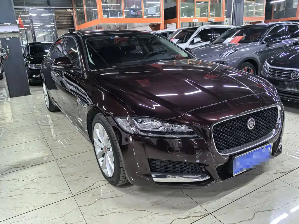 Jaguar XFL XFL 2.0 T P250 2 WD Luxury