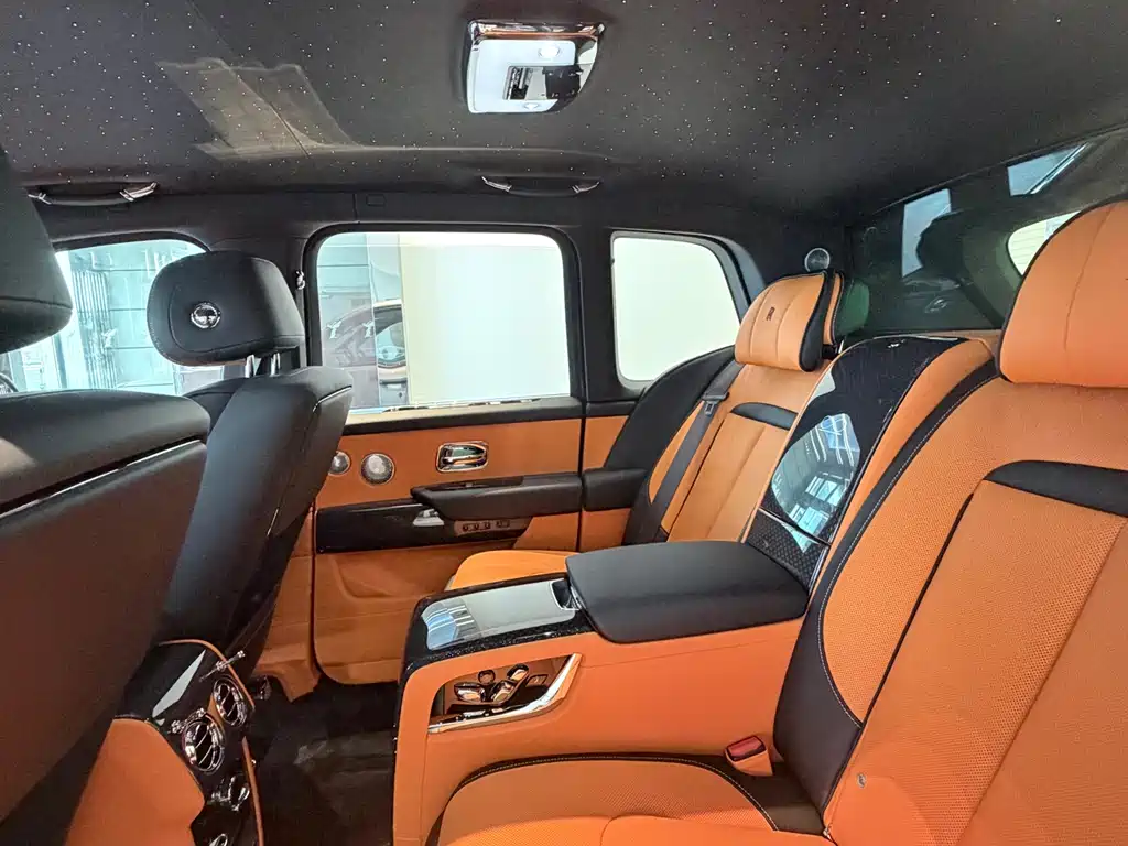 Cullinan Black Badge