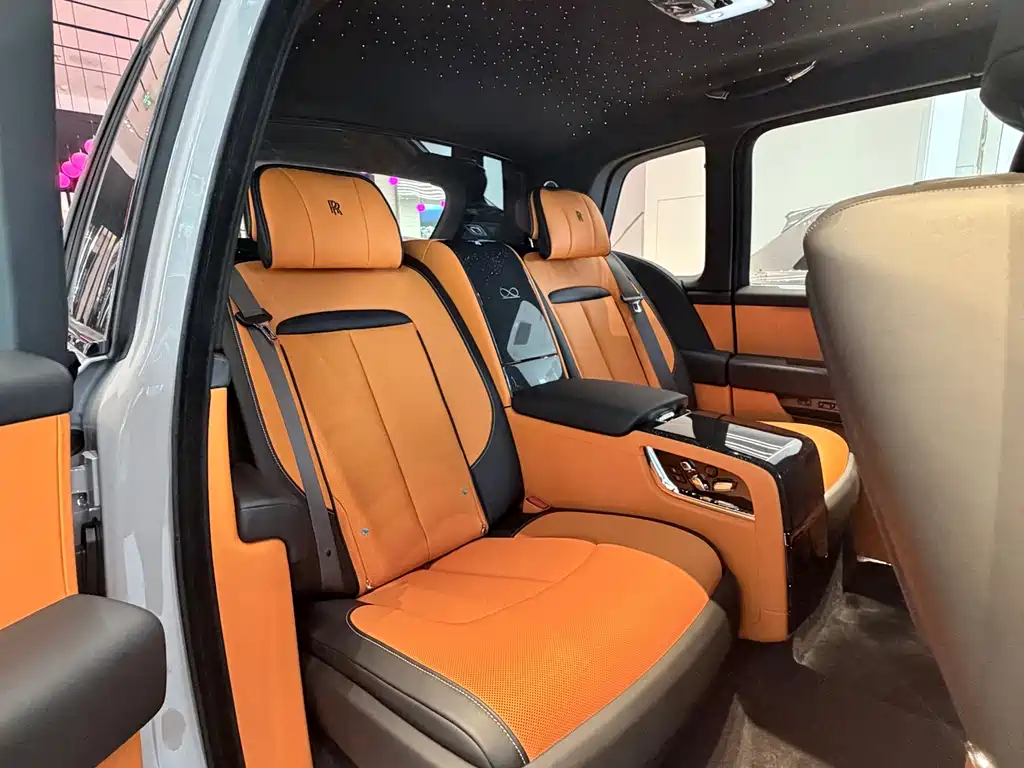 Cullinan Black Badge