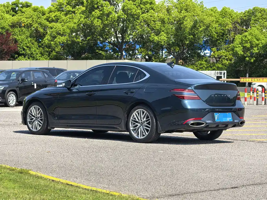 Genesis G70 捷尼赛思G70 2021款 2.0 T 后驱豪华版