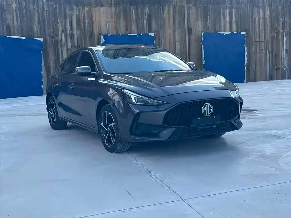 MG5 300 TGI DCT Youth Luxury Flagship