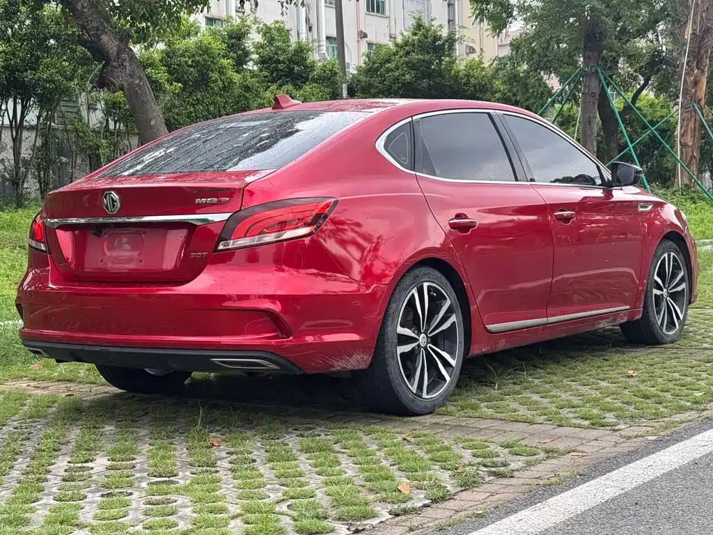 MG6 20 T Auto Trophy Premium Internet CN-V