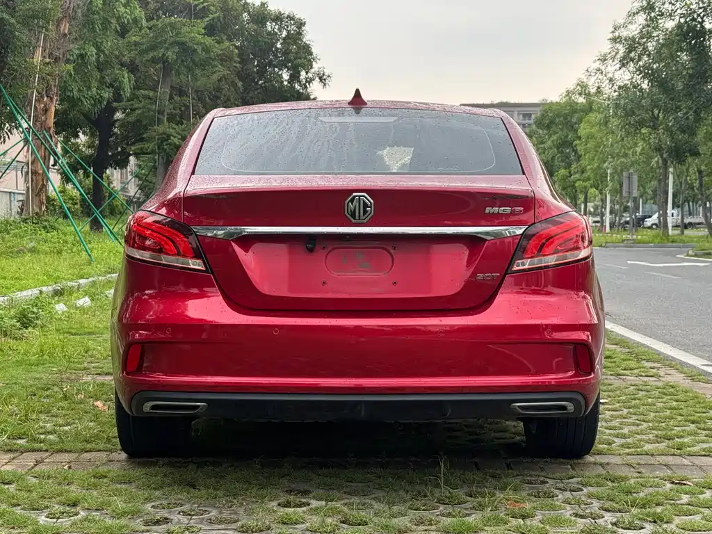 MG6 20 T Auto Trophy Premium Internet CN-V