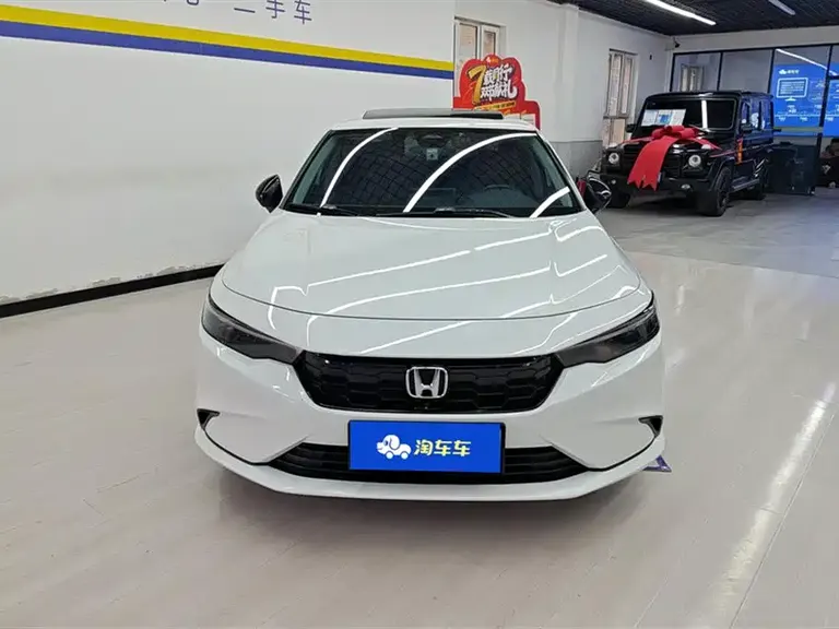 Honda Integra 240 TURBO CVT Phantom Night · Luxury