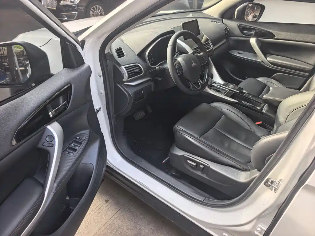 Eclipse Cross 奕歌 2018款 1.5 T CVT两驱梦想版