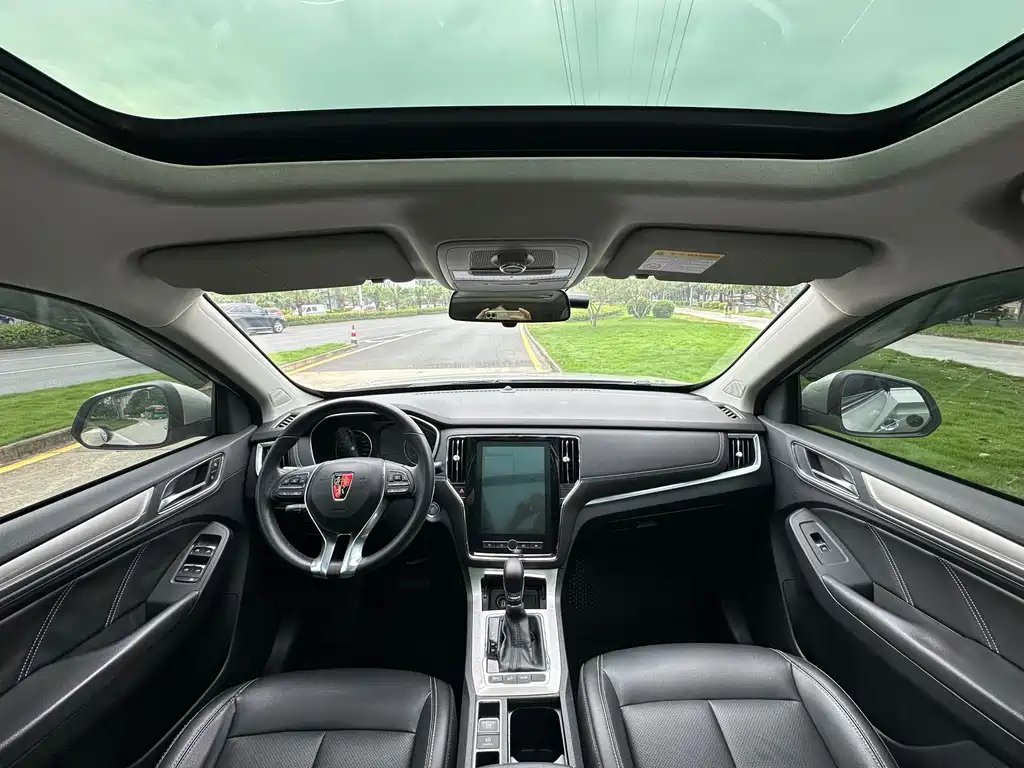 Roewe RX5 NEV eRX5 50 T Hybrid Premium