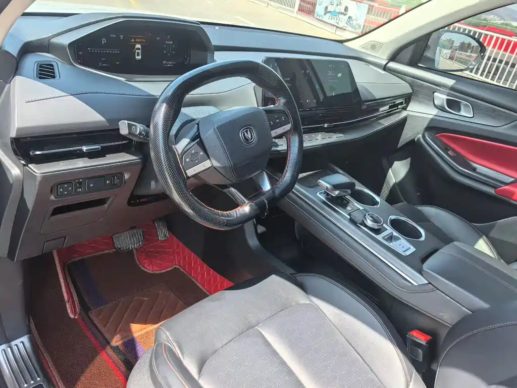 Changan CS55 PLUS Blue Whale 1.5 T DCT Distinguished
