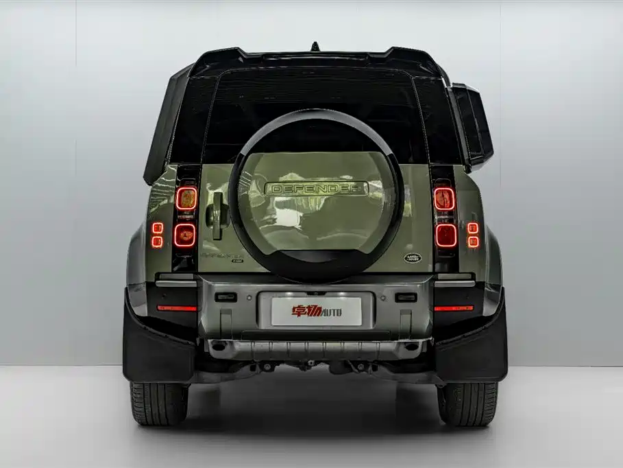 Land Rover Defender Facelift 110 3.0 T P400 X-DYNAMIC HSE