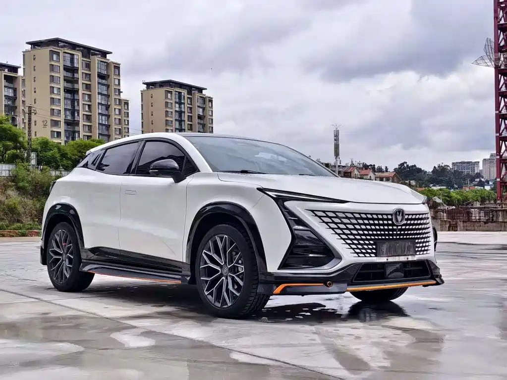 Changan UNI-T 1.5 T Distinguished