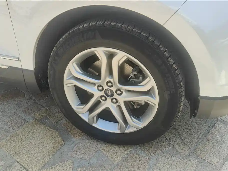 Edge EcoBoost 245 2 WD Grand Sharp 7-seat CN-V