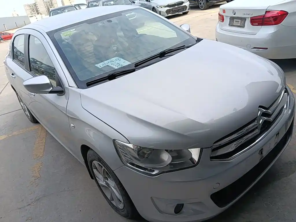 Elysee 1.6 L Manual Fashion