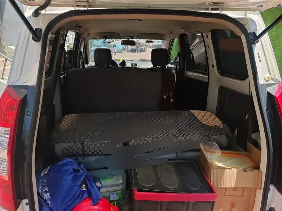 Wuling Hongguang 1.2 L S Basic CN-VI LSI