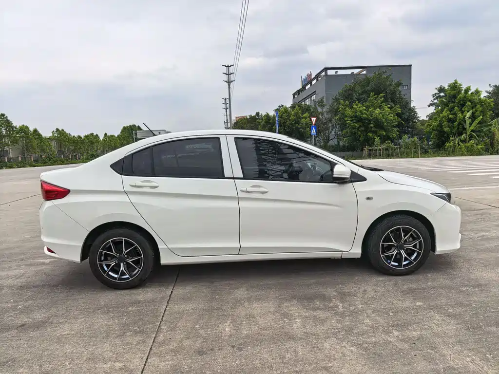 City 1.5 L CVT Comfort