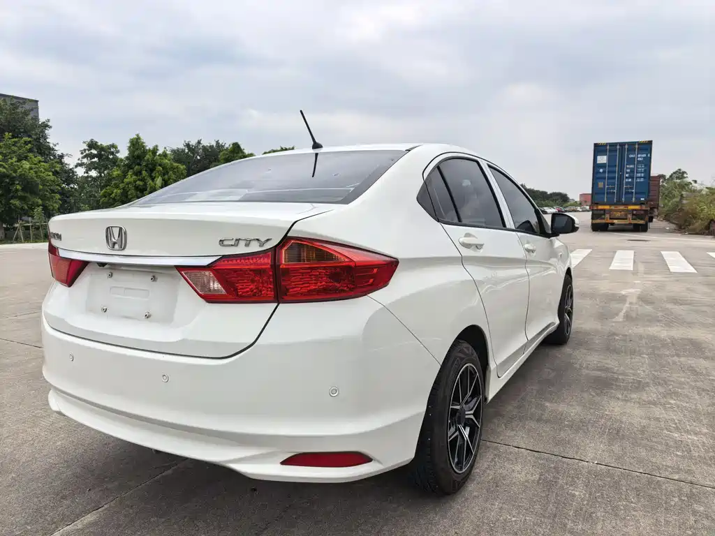 City 1.5 L CVT Comfort