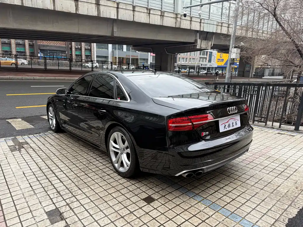 Audi S8 S8 4.0 TFSI quattro