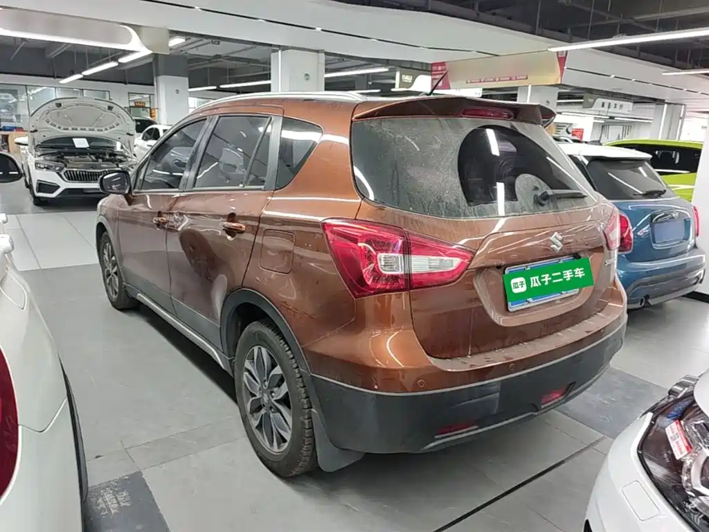 SX4 S-Cross 骁途 2017款 1.6 L CVT两驱都市进取型